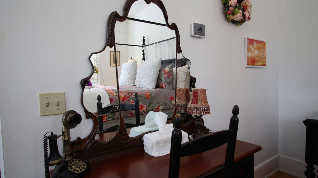 Hoyt House Luxury Bed & Breakfast