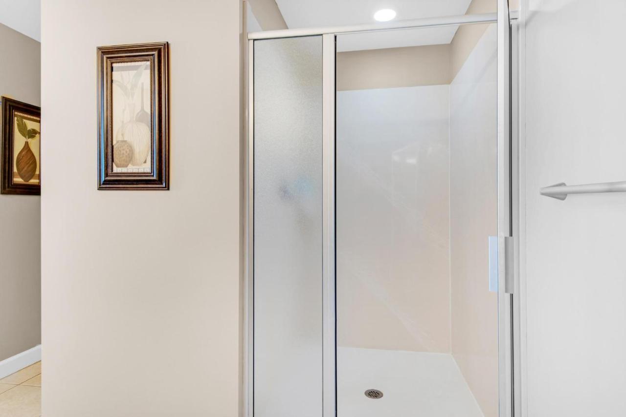 Apartment Splash 207e