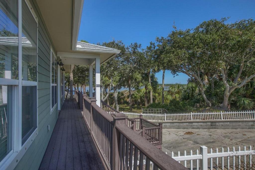 Camp Palms At Holiday home