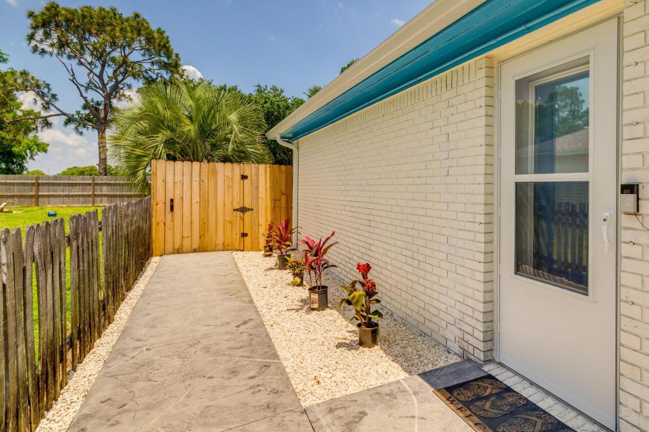 Vacation For 2 With Pool Access! Apartment *