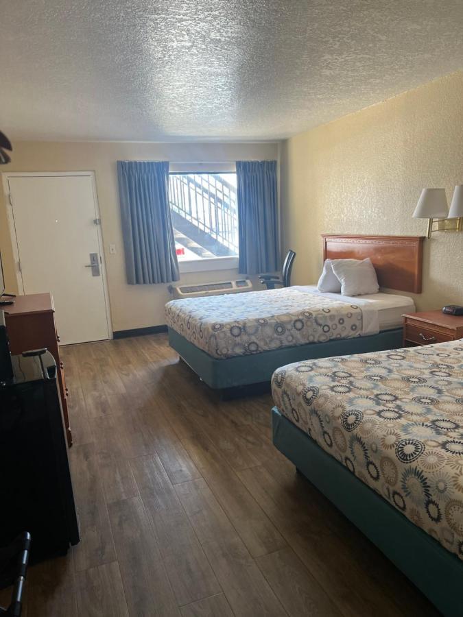 Hole The - Walton - Sunset Plaza - Nearby Beaches & Hurlburt Motel 2*