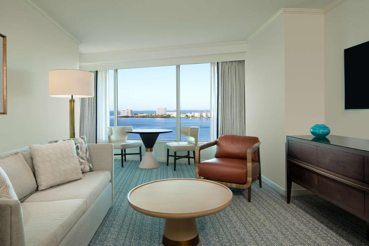 Grand Hyatt Bay Hotel