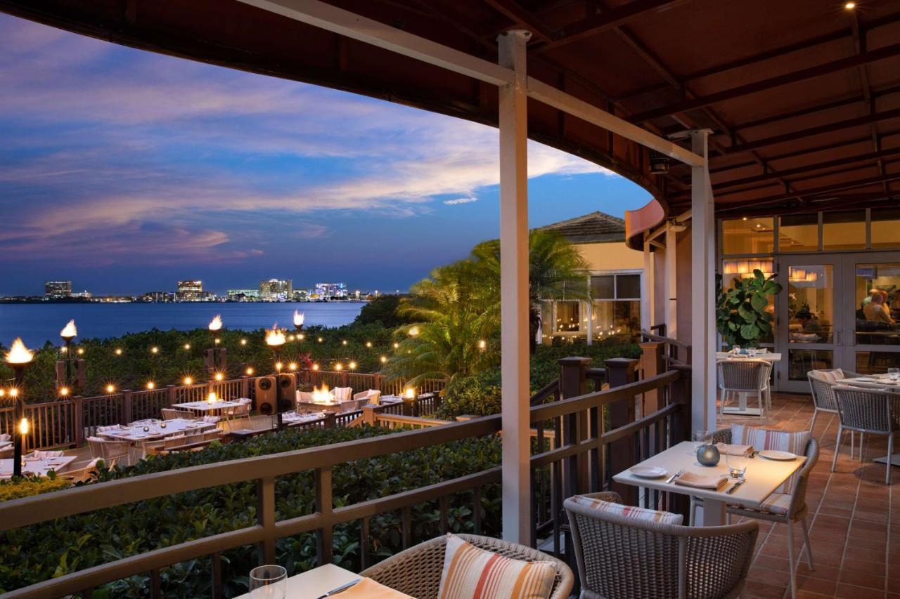 Grand Hyatt Bay Hotel