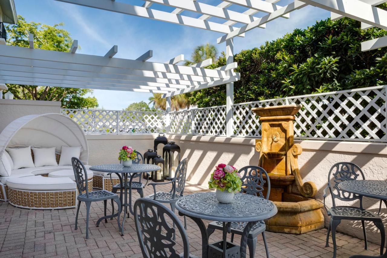 The Capri Hotel 4*