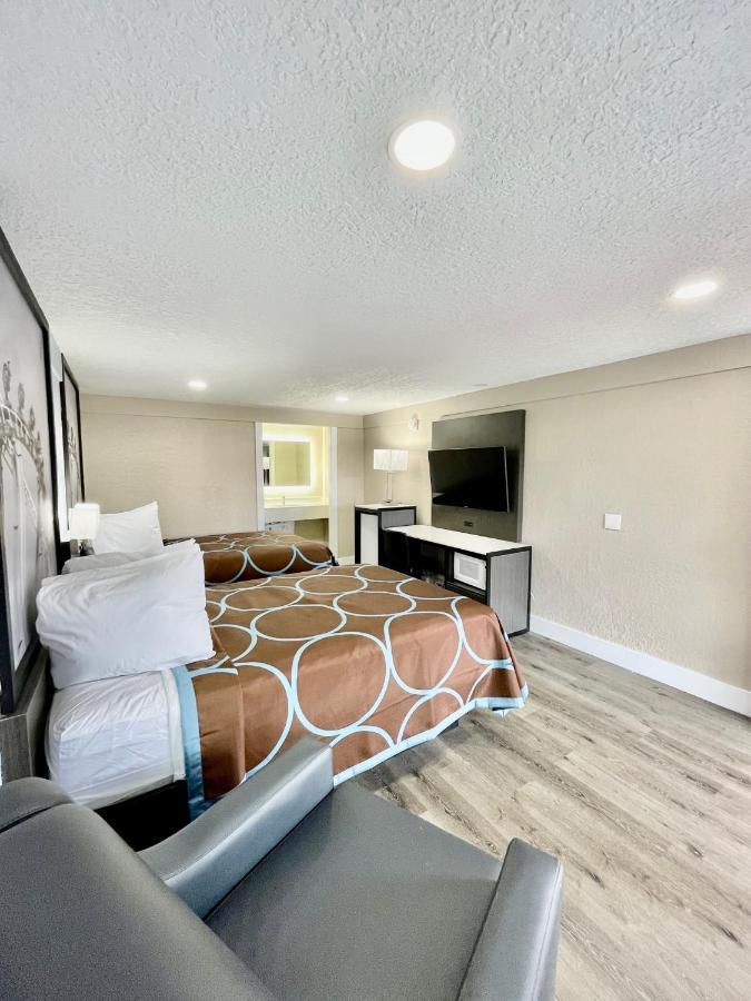Super 8 By Wyndham Kissimmee-orlando Four Corners