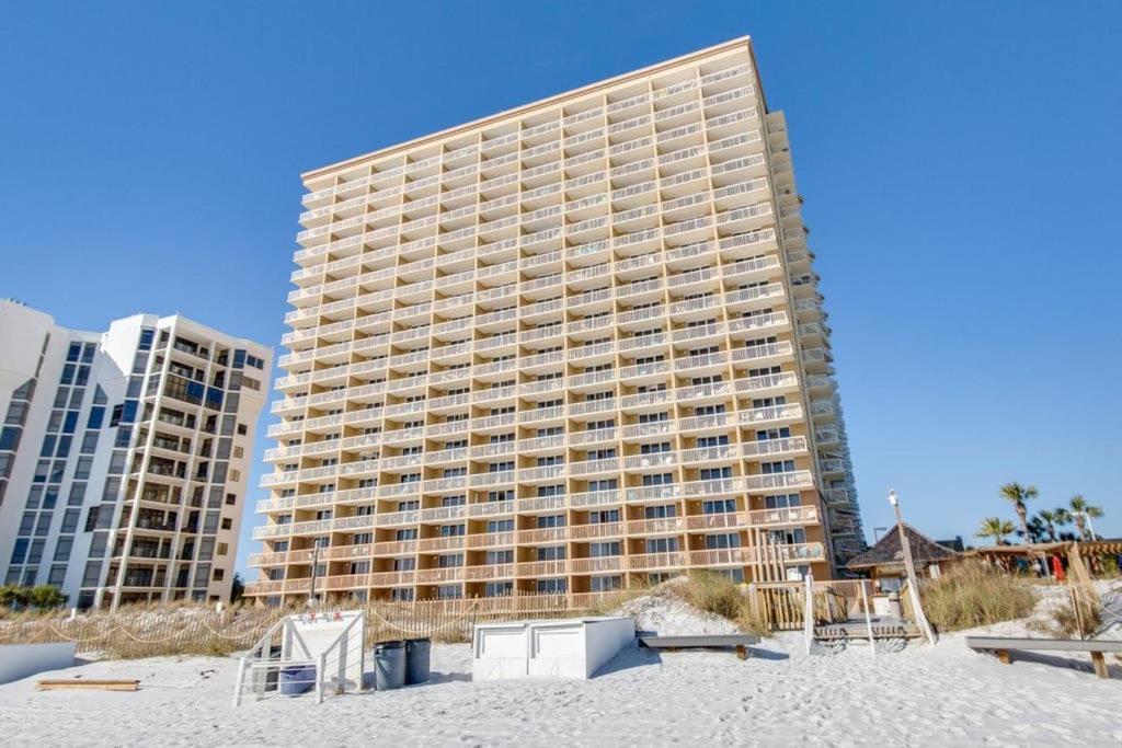 Pelican Resort-walkout Unit-on The Apartment Destin