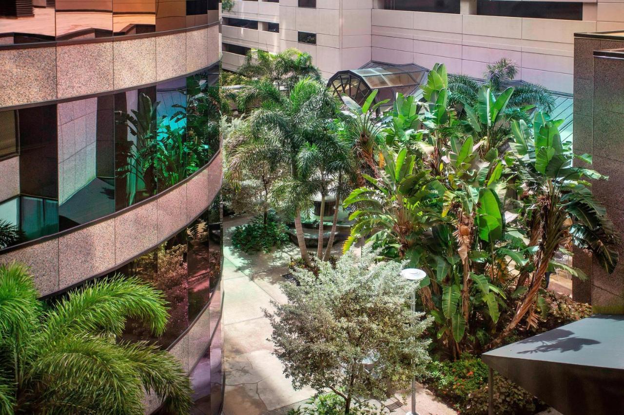 Hotel The Westshore Grand, A Tribute Portfolio Hotel,