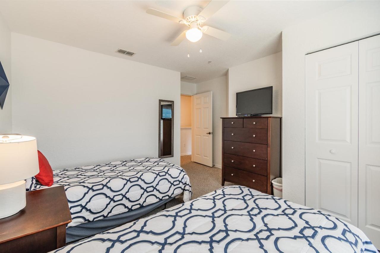Holiday home Lakeside Resort: Family-friendly Getaway Near *