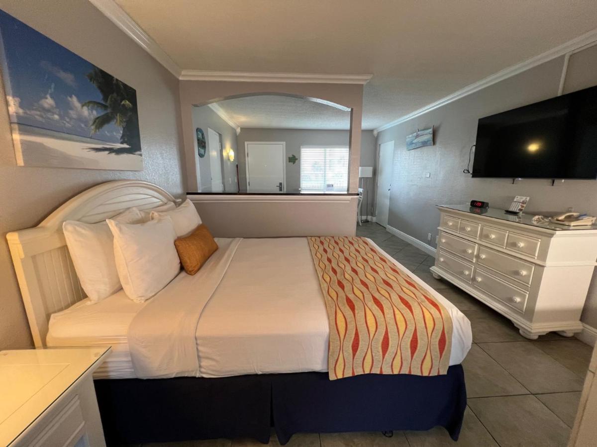 Pelican Pointe Clearwater Motel