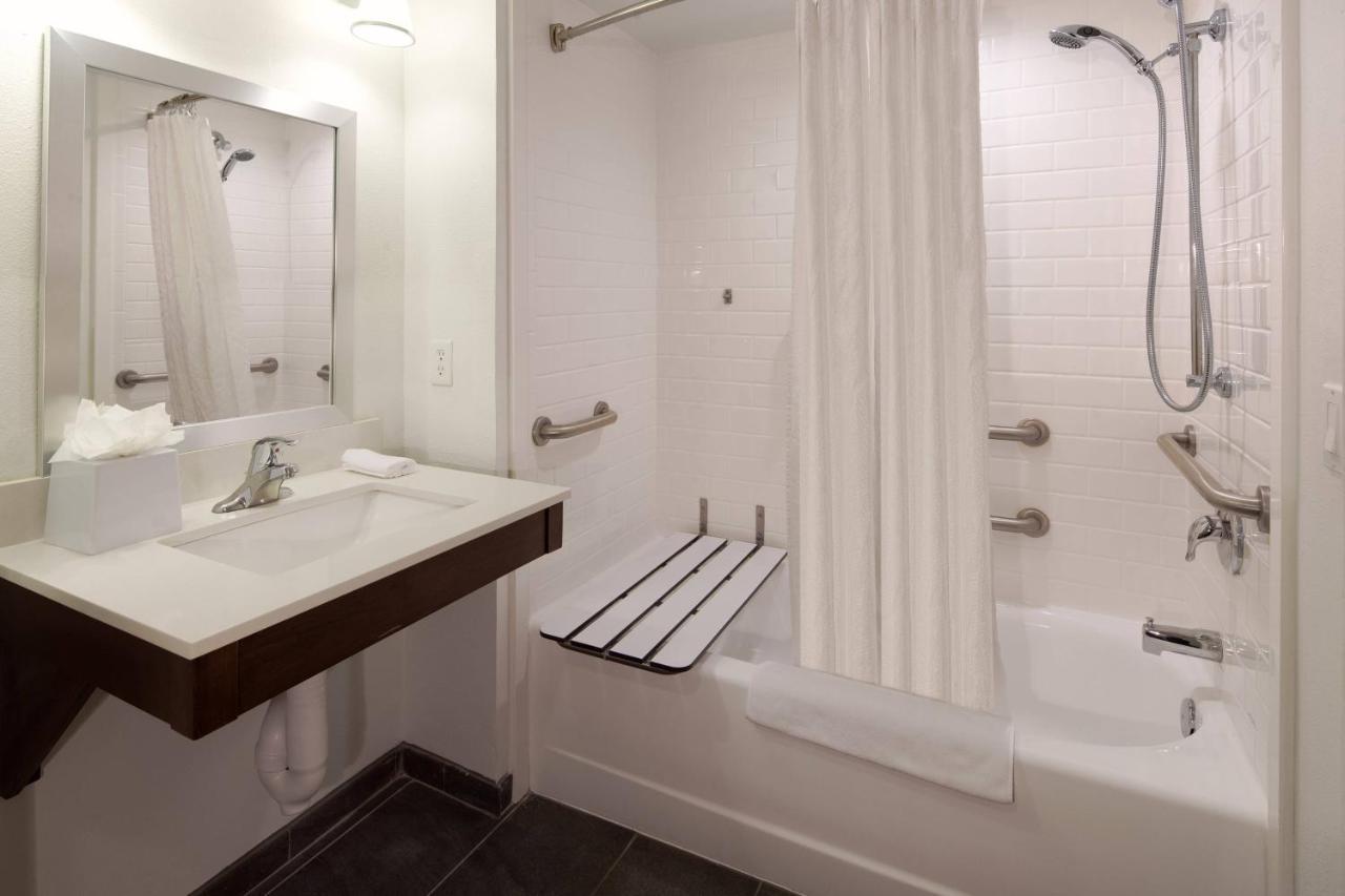 Four Points By Sheraton Cocoa