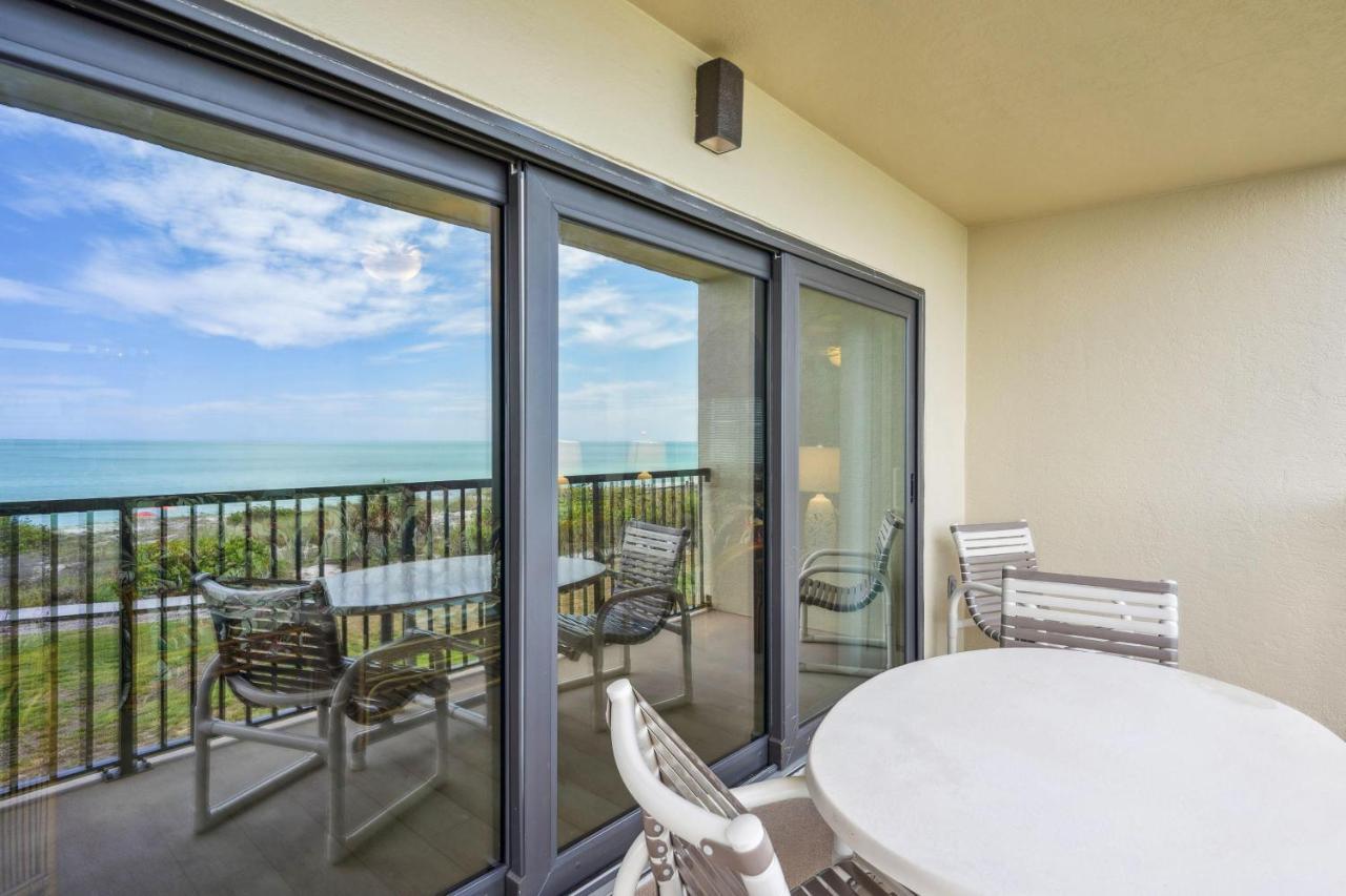 Land's End 11-307 Front - Premier Holiday home St. Pete Beach
