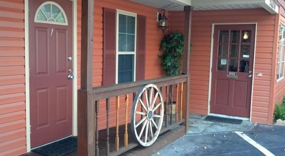 Buffalo Chip's Ranch House Bonita Springs