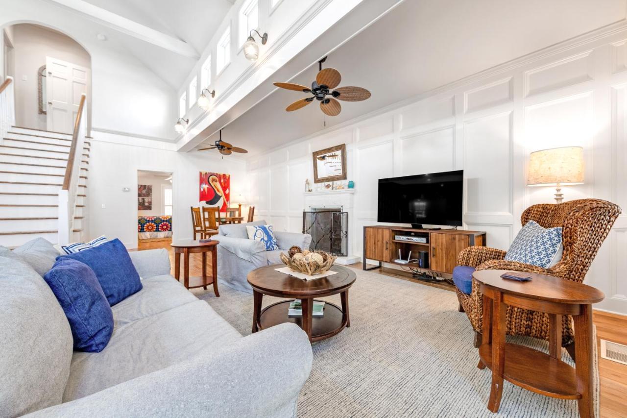 Nobellah's Retreat Seagrove Beach