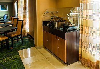 Hotel Fairfield & By Marriott