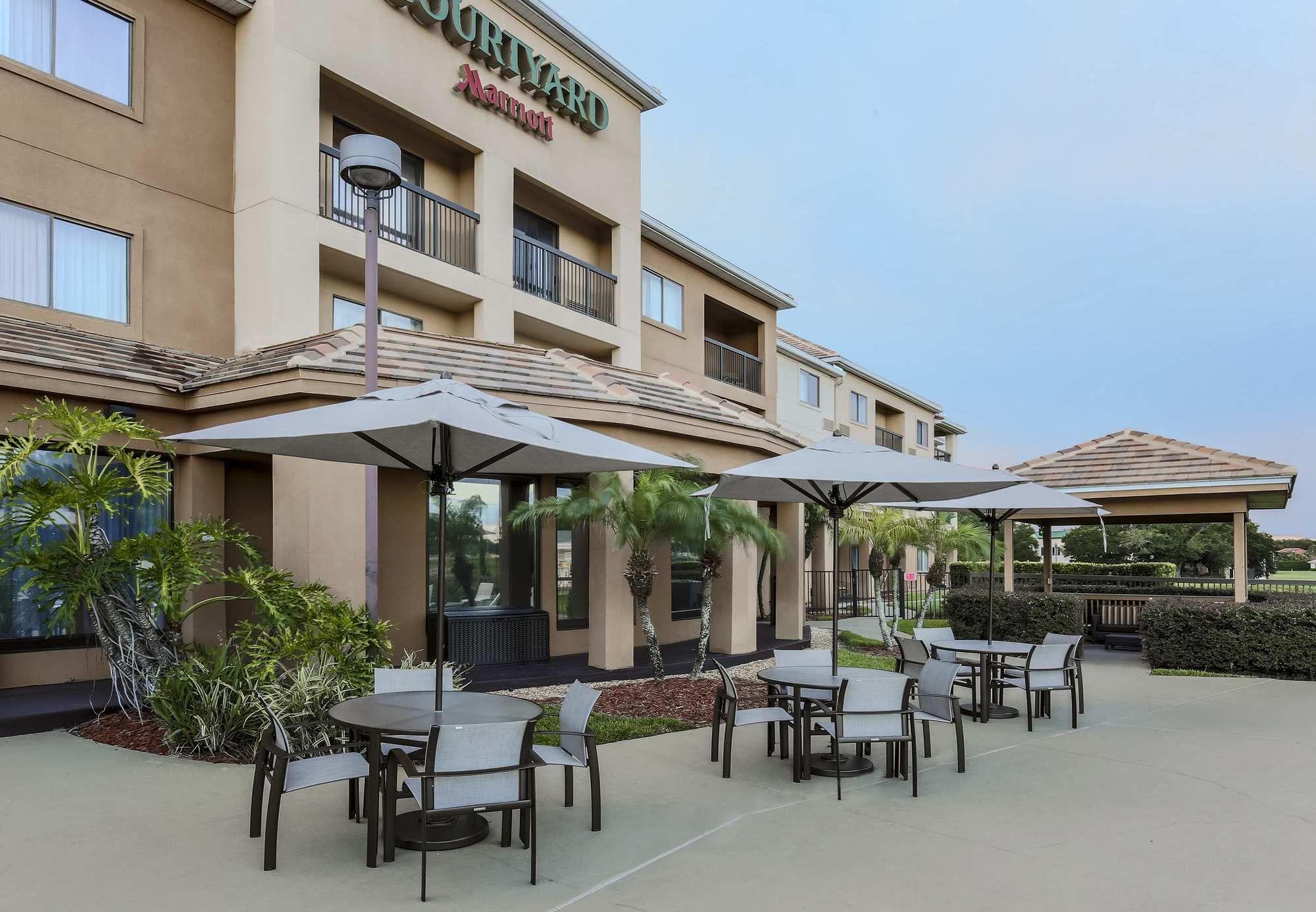 Courtyard By Marriott Orlando Mary North Heathrow