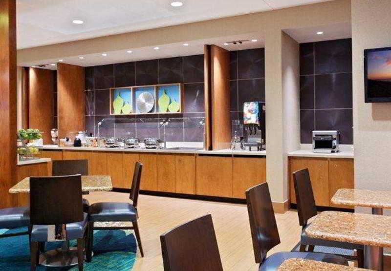 Hotel Springhill By Marriott