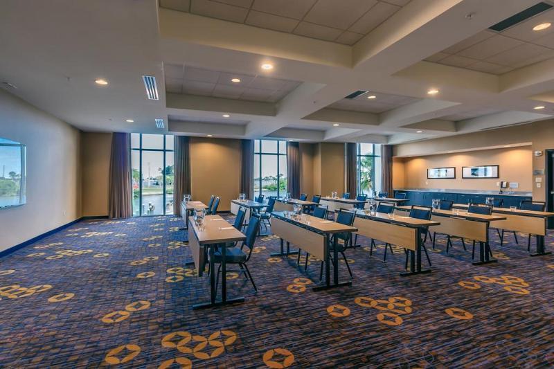 Courtyard By Marriott St. Petersburg Clearwater/madeira