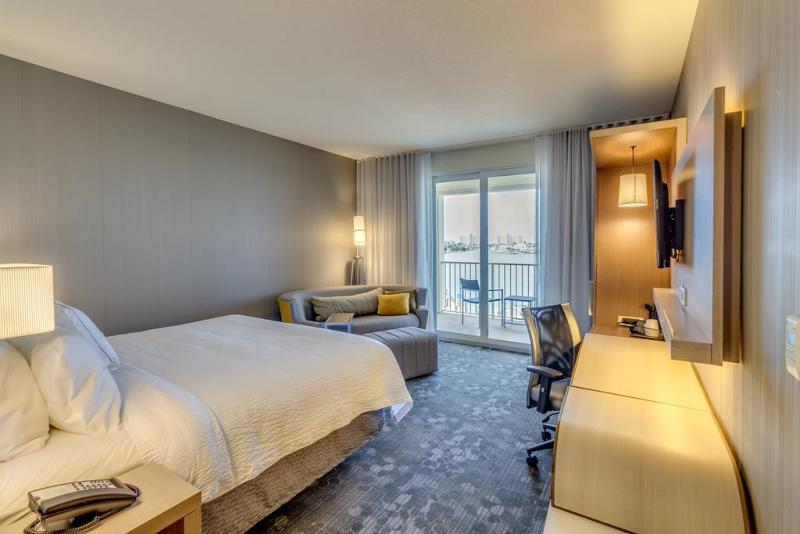 Courtyard By Marriott St. Petersburg Clearwater/madeira Hotel 3*