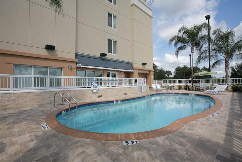 Hotel Fairfield And By Marriott Kennedy Space Center