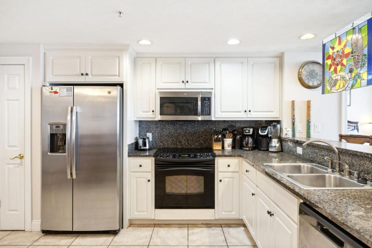 Apartment Treasure Island 1502