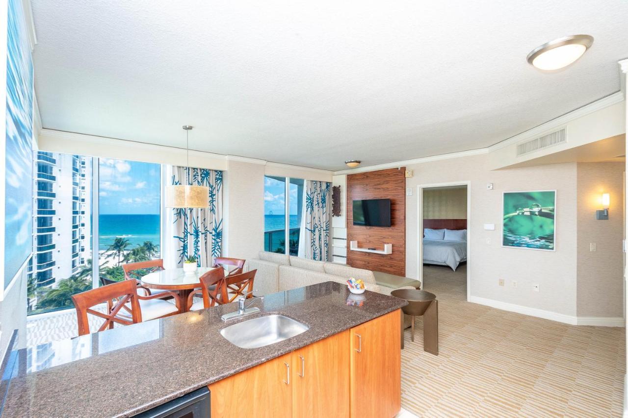Aparthotel Trump Intl 2 Bedroom 1600 Sqf Ocean And Bay View *