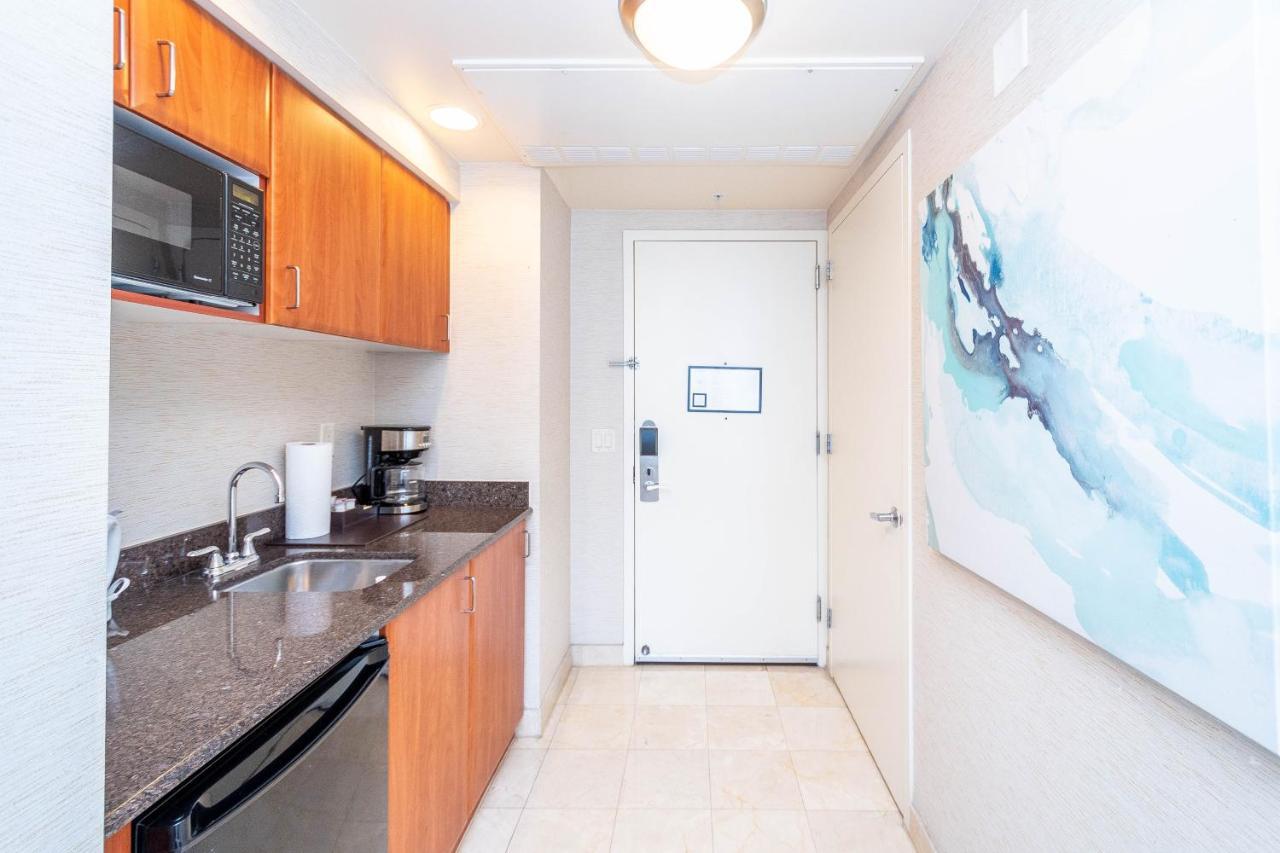 Trump Intl 2 Bedroom 1600 Sqf Ocean And Bay View
