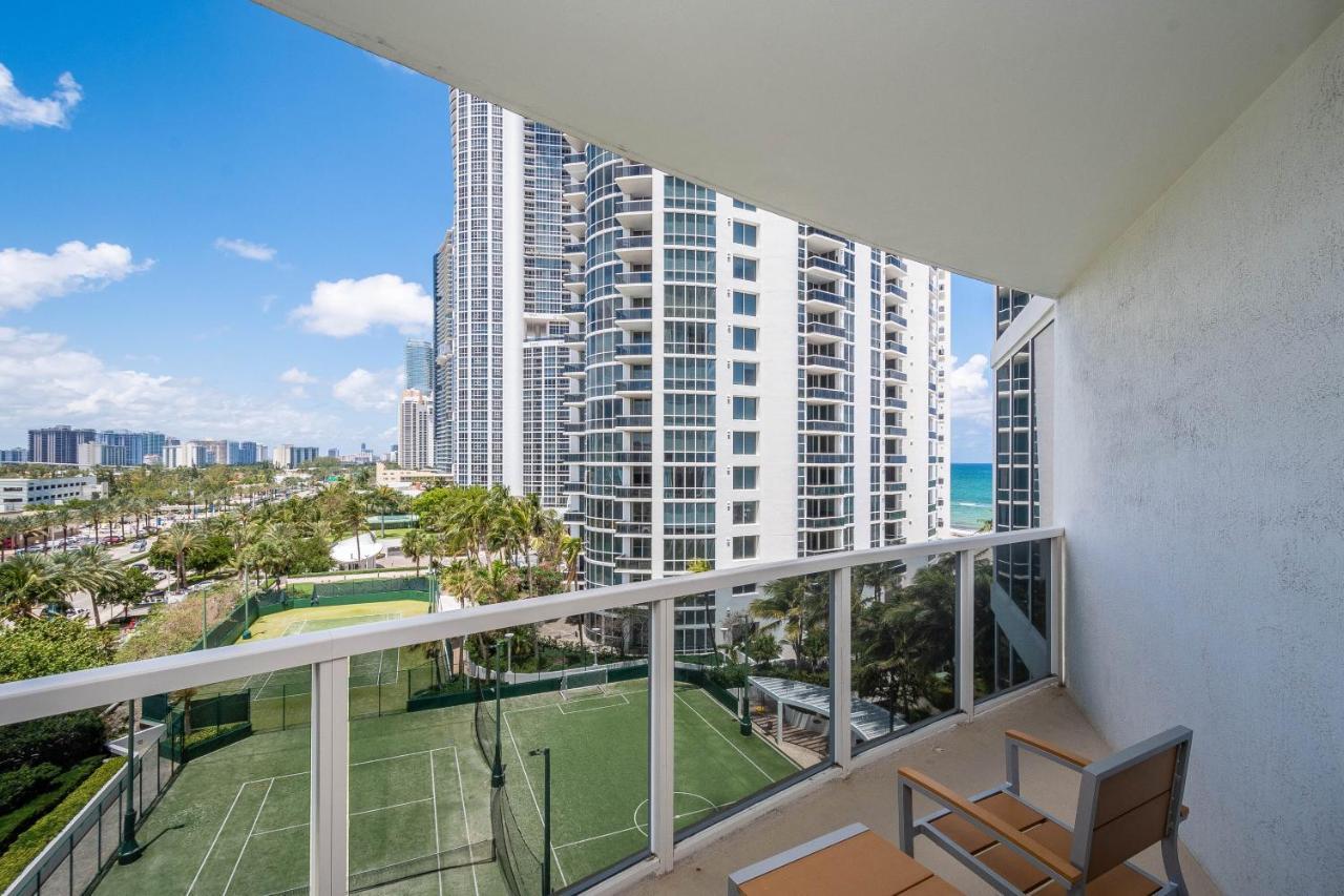 Aparthotel Trump Intl 2 Bedroom 1600 Sqf Ocean And Bay View Sunny Isles Beach