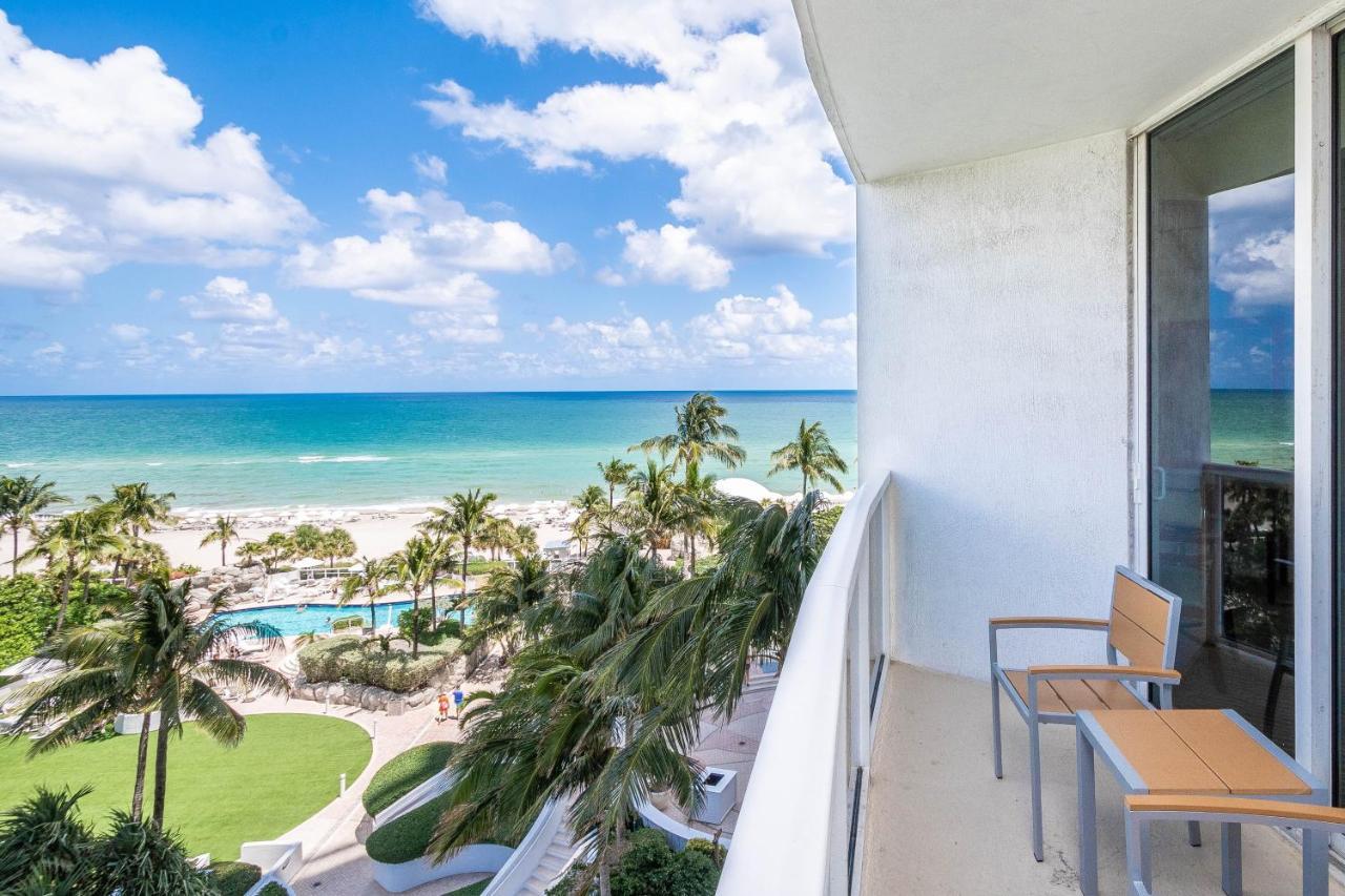 Aparthotel Trump Intl 2 Bedroom 1600 Sqf Ocean And Bay View Sunny Isles Beach