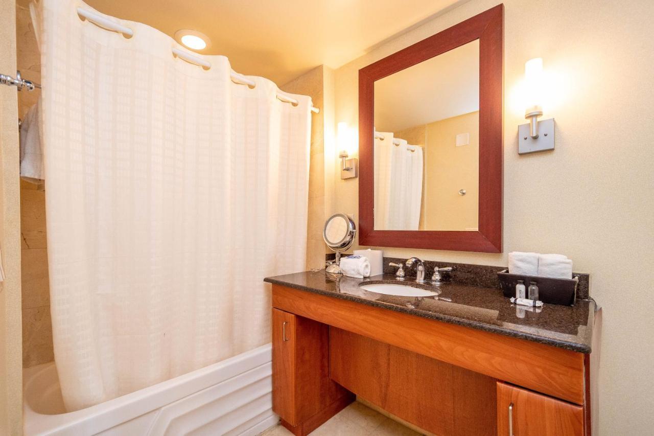 Trump Intl 2 Bedroom 1600 Sqf Ocean And Bay View *