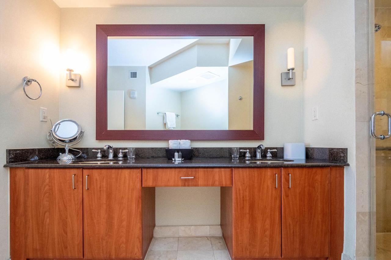 Trump Intl 2 Bedroom 1600 Sqf Ocean And Bay View *