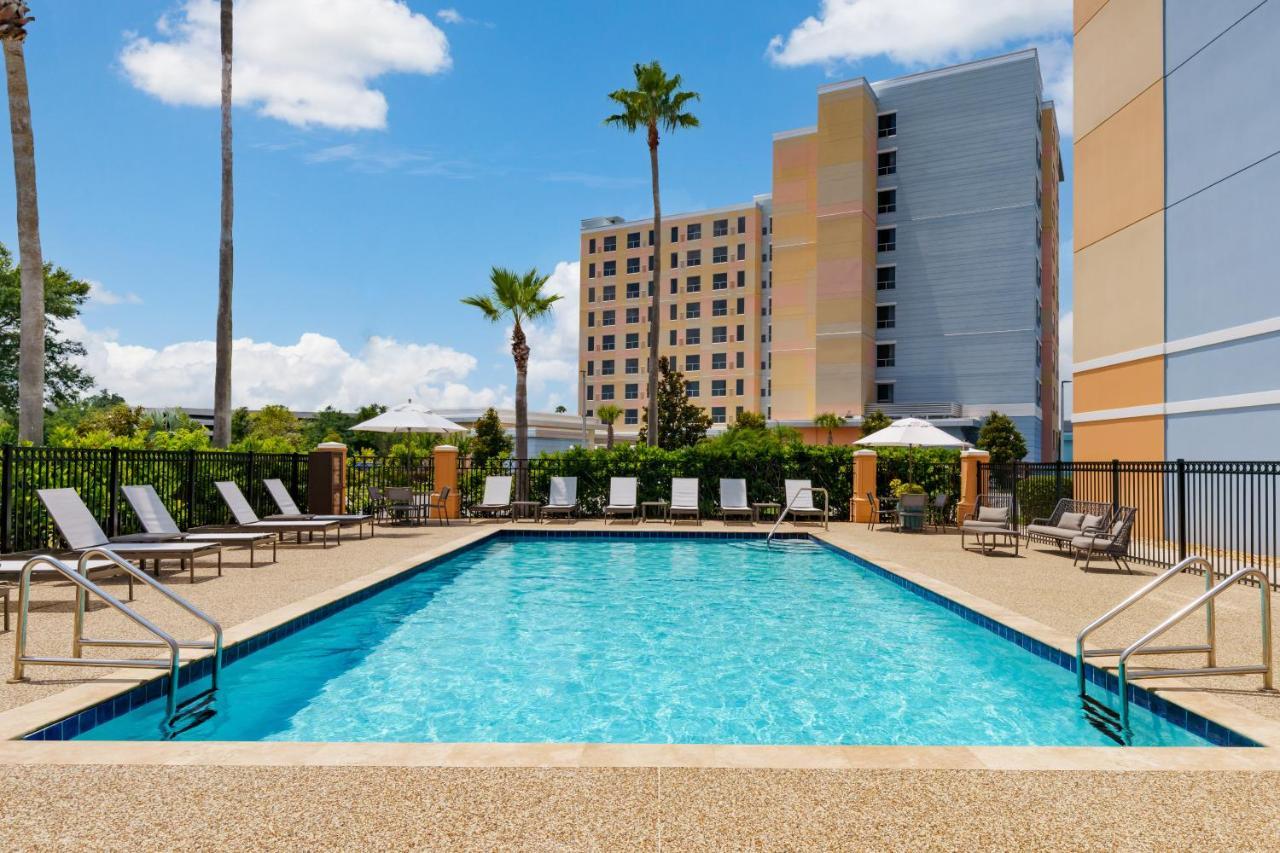 Hotel Hyatt Place Across From Universal