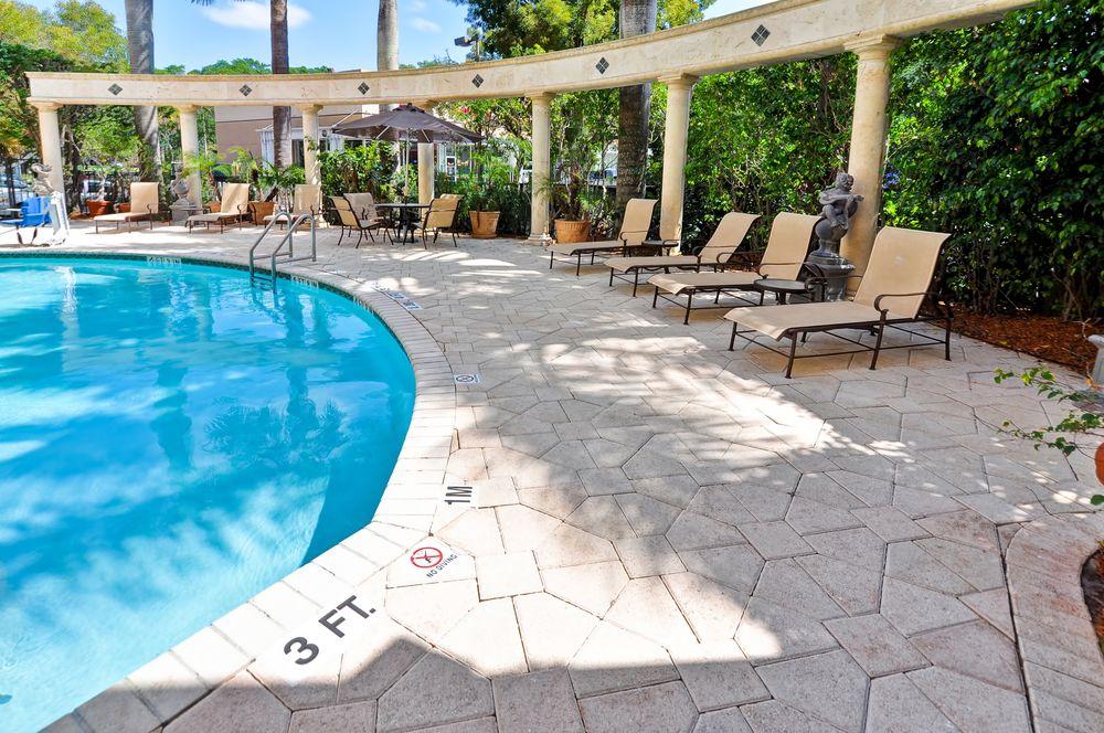 Hampton Boca Raton