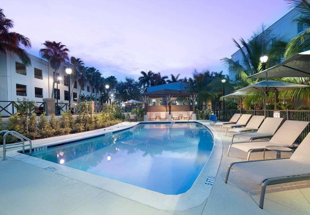 Courtyard By Marriott Palm Hotel 3*