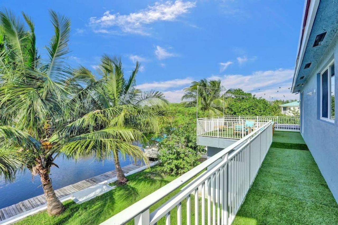 Hot Tub! Roof Top! Firepit! Boat Dock! *