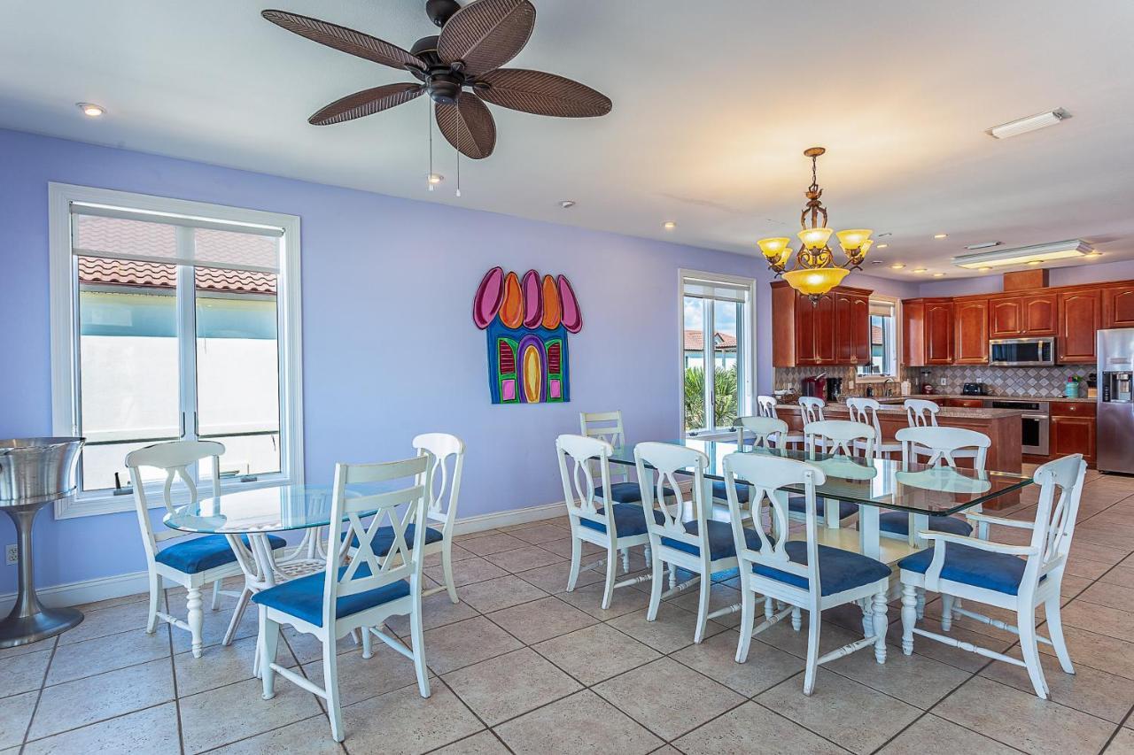 Sunset Palace Holiday home