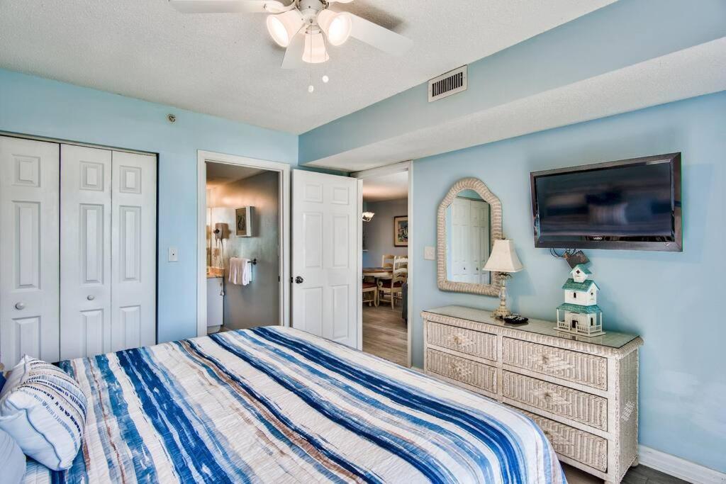Apartment Pelican Resort-walkout Unit-on The