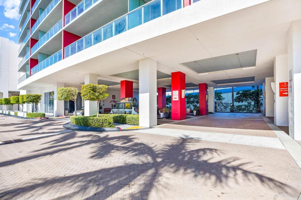 Beachwalk #2301 - Modern 3bdr And 3ba - Balcony, Gym, Amazing Pool Hallandale Beach