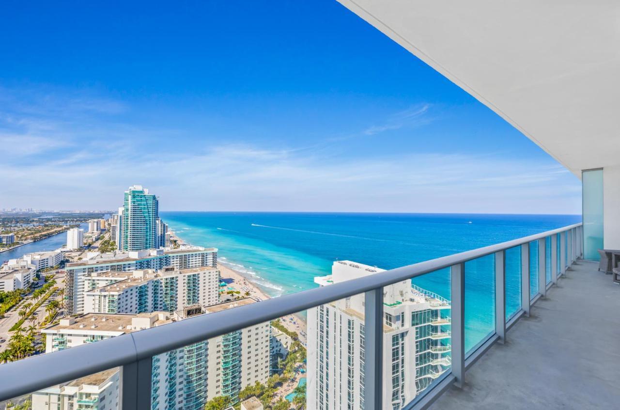 The Ultimate Resort: Beachfront 2br With Ocean View & Rooftop Amenities * Hollywood