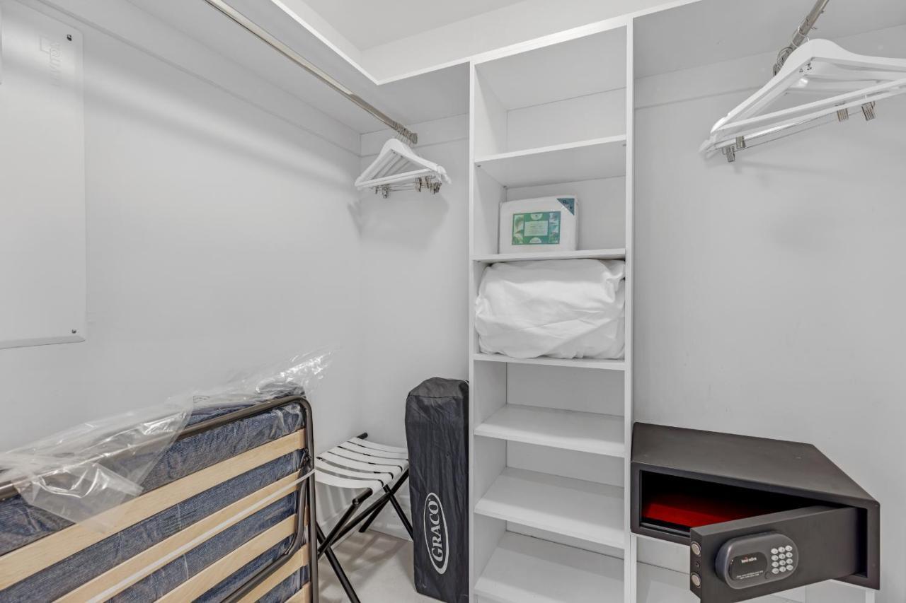 The Ultimate Resort: Beachfront 2br With Ocean View & Rooftop Amenities Apartment Hollywood