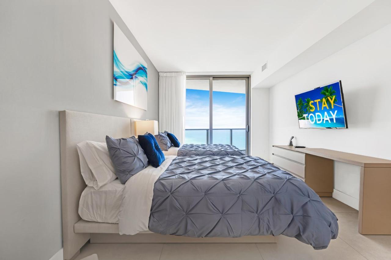 The Ultimate Resort: Beachfront 2br With Ocean View & Rooftop Amenities *