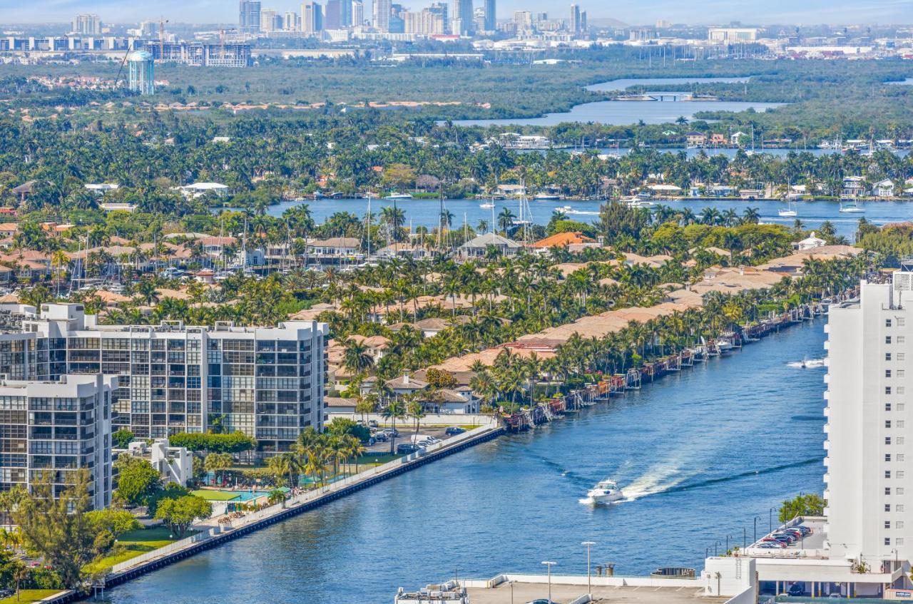 Apartment The Ultimate Resort: Beachfront 2br With Ocean View & Rooftop Amenities *