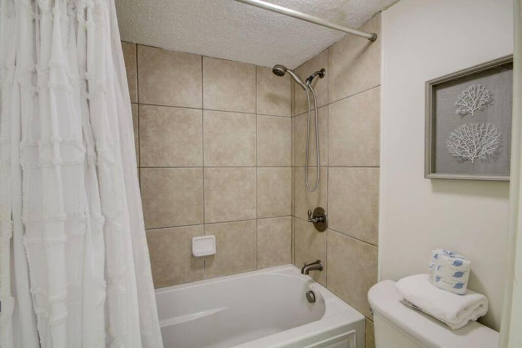 El Matador 219 - Ground Floor Unit