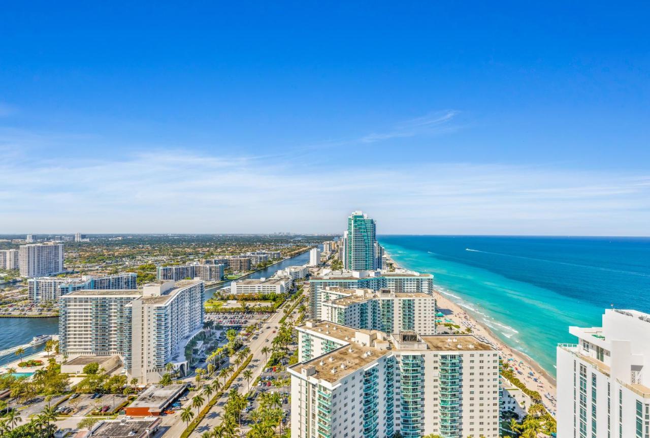 Apartment The Ultimate Resort: Beachfront 2br With Ocean View & Rooftop Amenities Hollywood