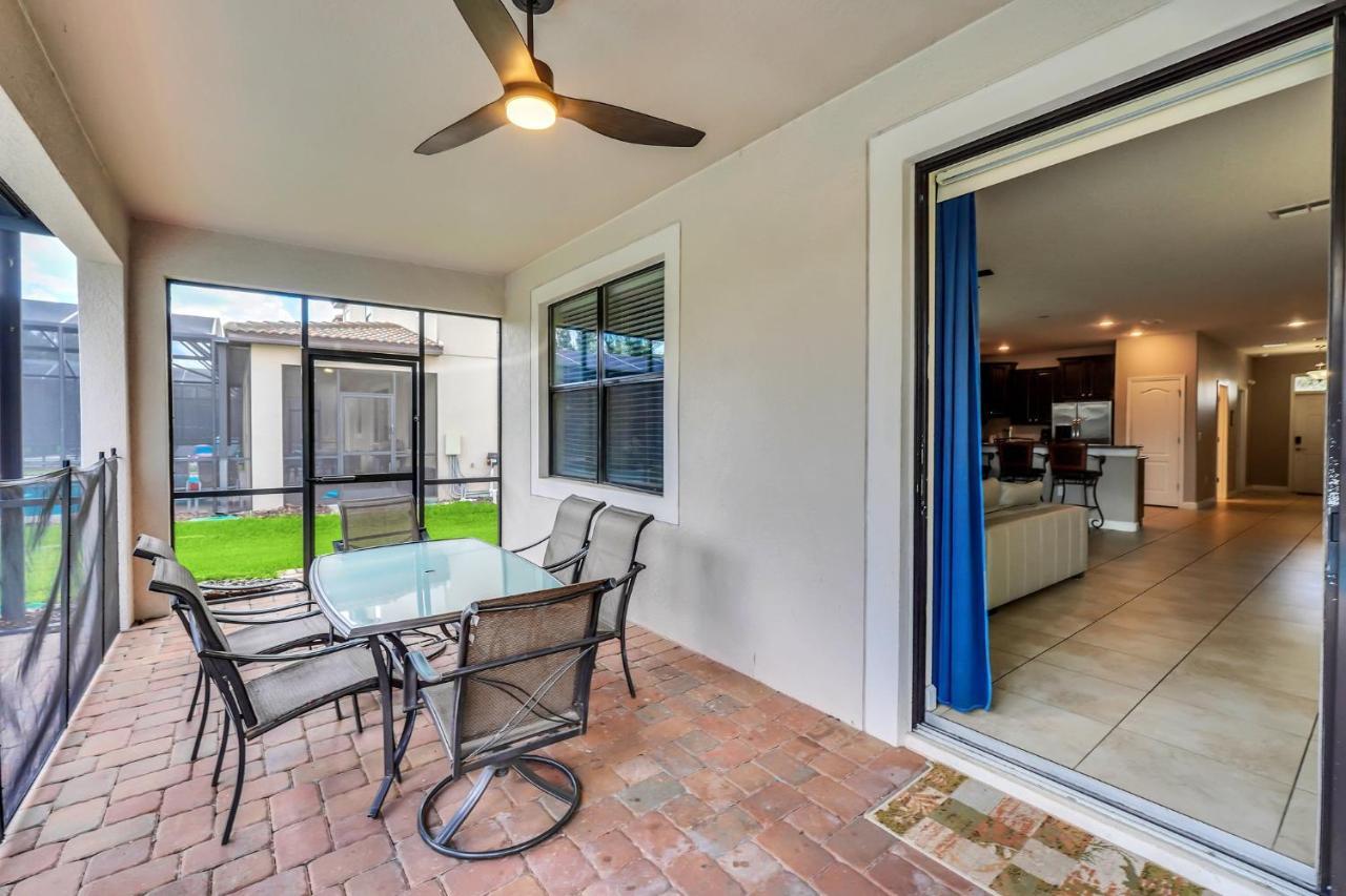 Villa Stunning 9-br Themed With Free Access To A Water Park! *