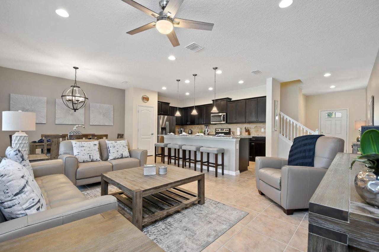 Bsv8867 - Luxury 4 Bedroom 3 Bath Town With Private Pool And Free Wifi Holiday home Kissimmee