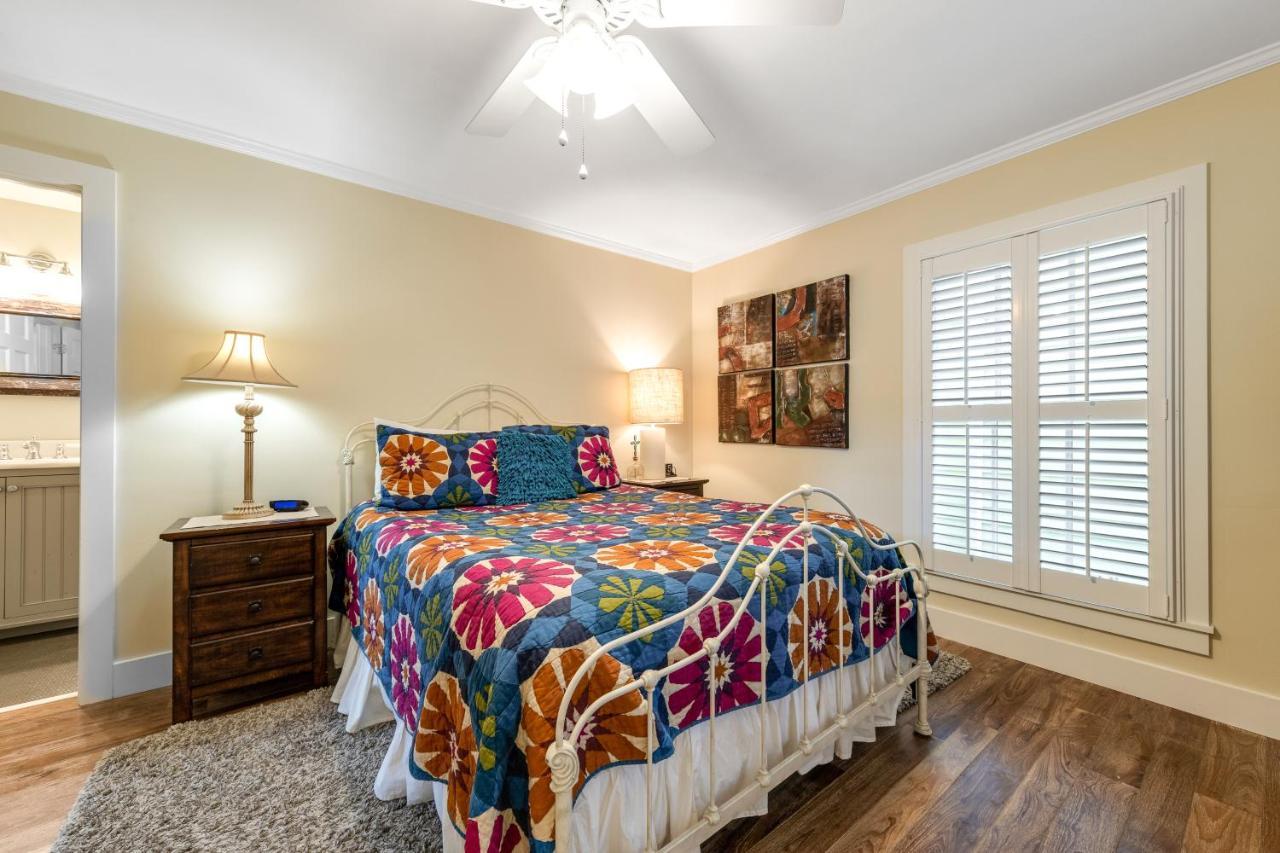 Nobellah's Retreat Seagrove Beach