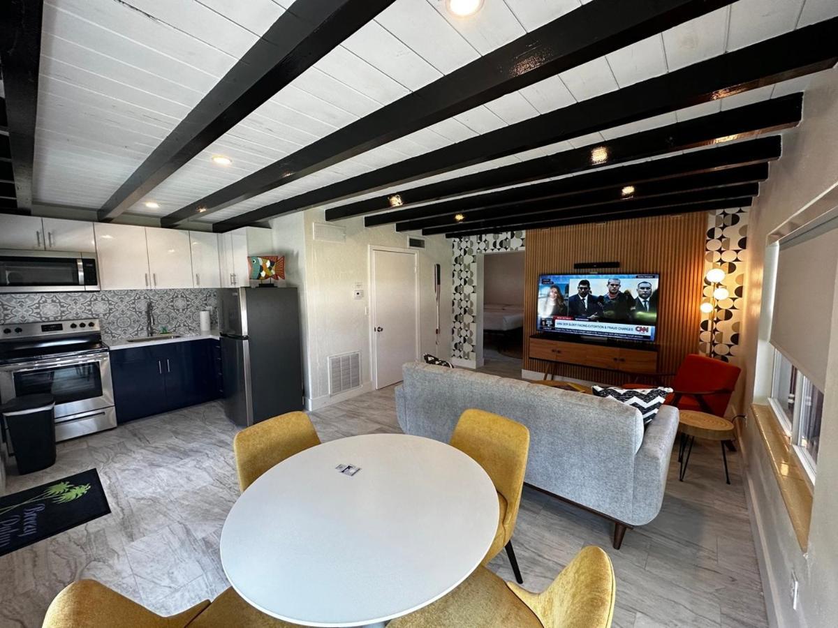 Hotel Breezy Palms 3*