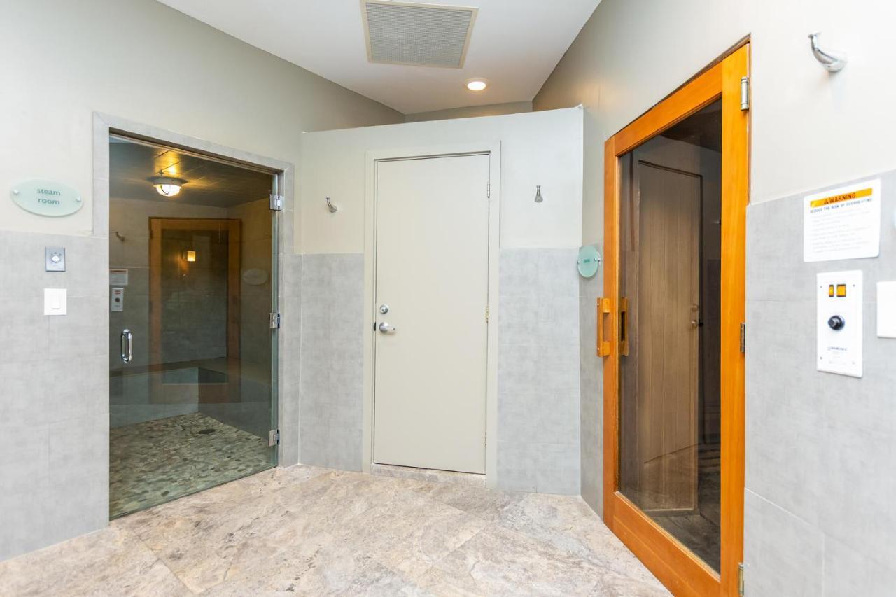 Aparthotel Trump Intl 2 Bedroom 1600 Sqf Ocean And Bay View *