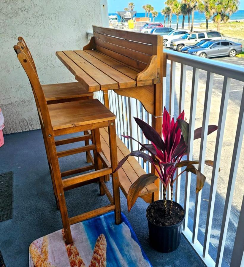Aparthotel Oceanfront Escape With Balcony And Heated Salt Water Pool Sleeps 4