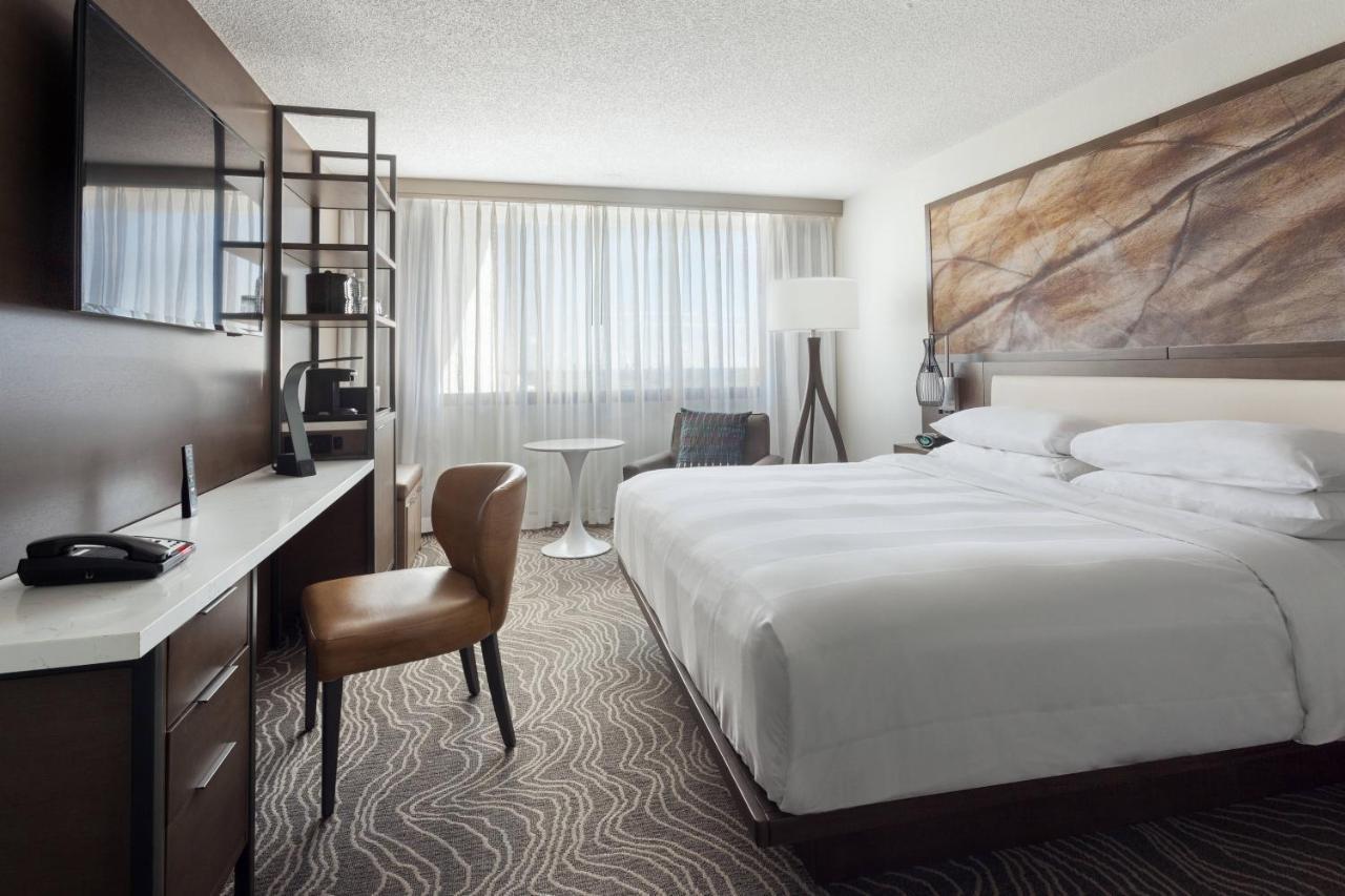 Marriott Westshore 3*